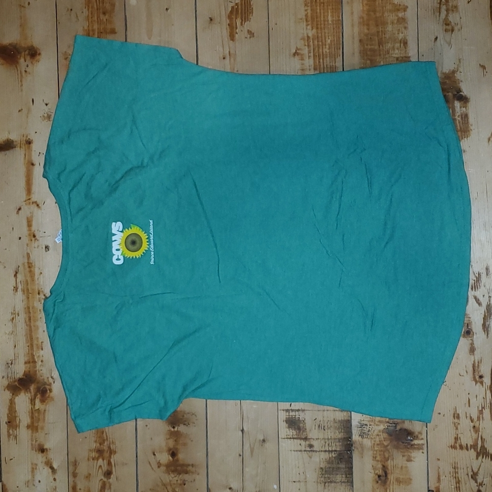 Cows Tee - Picture 3 of 5